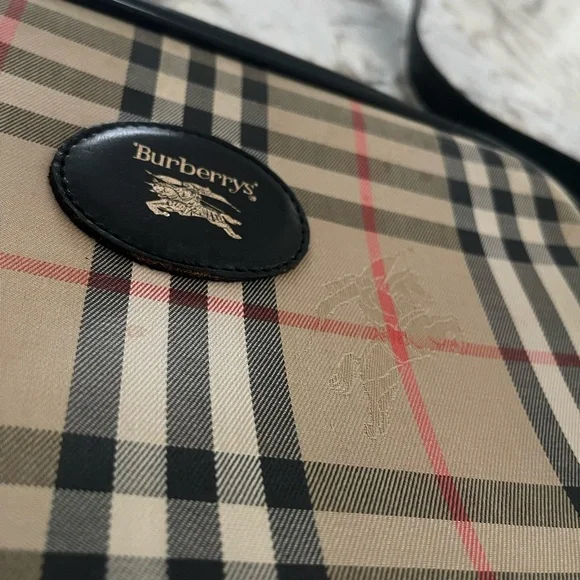 VINTAGE Nova Check Burberry Camera Bag - Picture 3 of 16